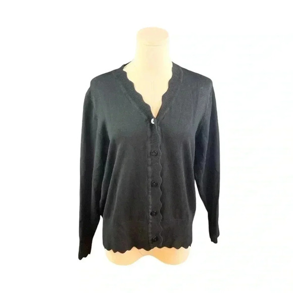 Grecerelle Button Up Cardigan‎ with Scalloped Edges - Picture 1 of 2